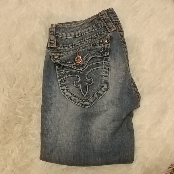 Rock Revival Denim - Rock revival jeans.FIRM
